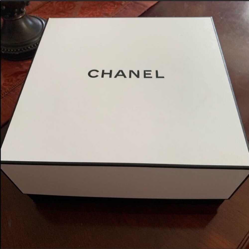 Chanel large box new